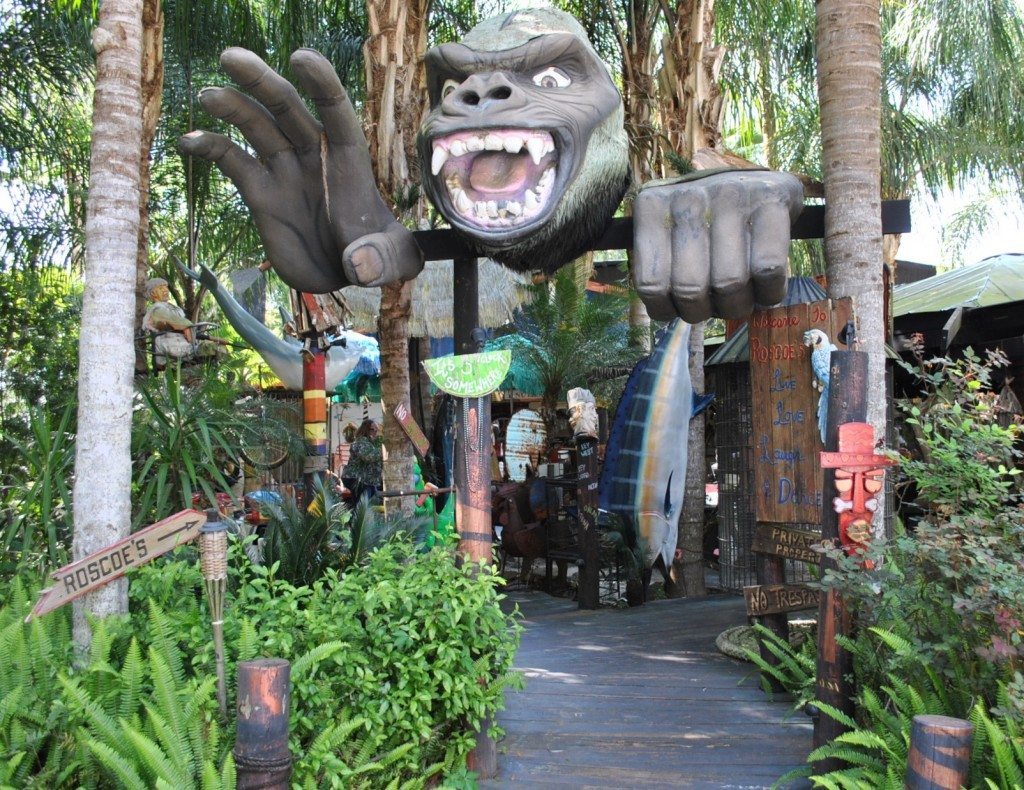 roscoes-entrance