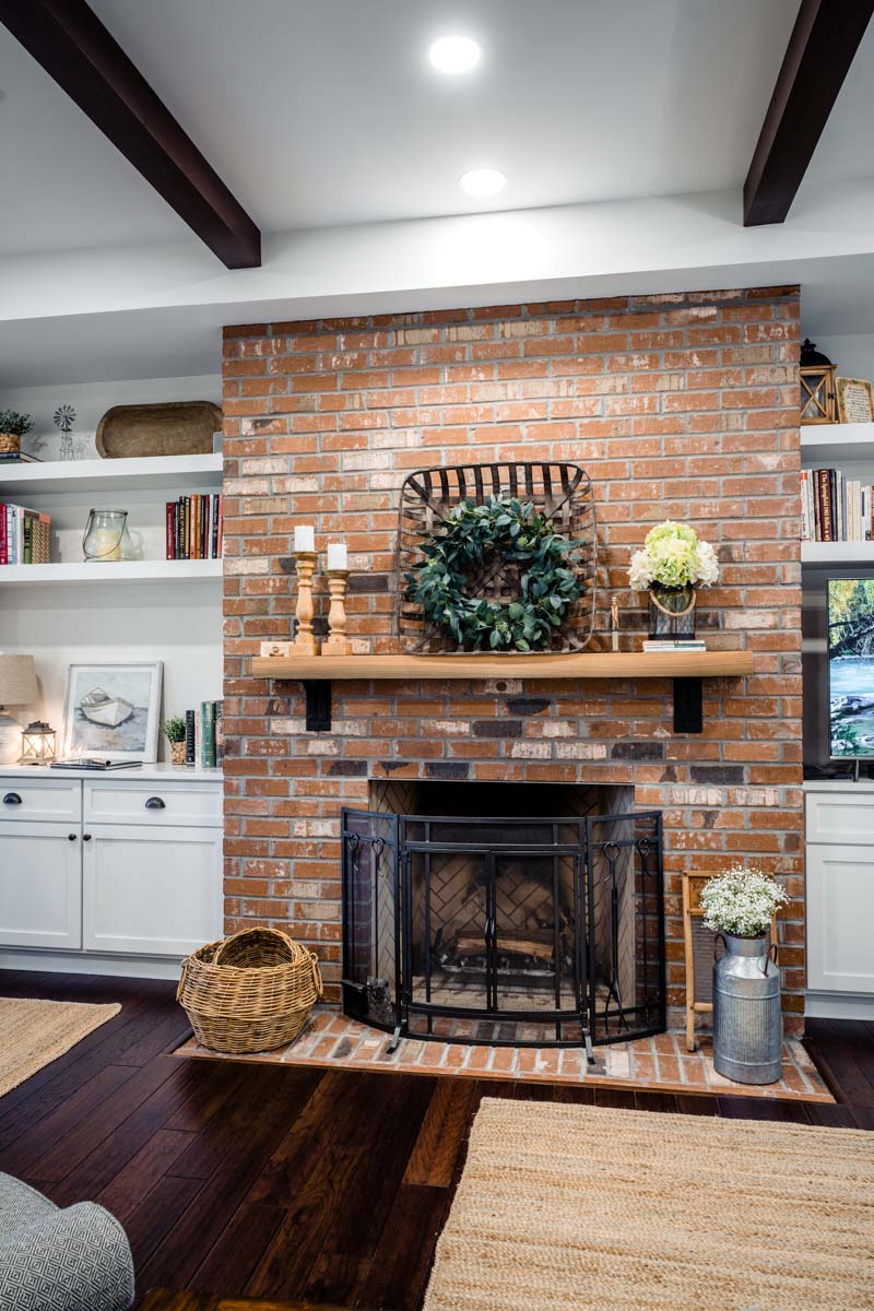 fireplace of longleaf house in st johns county