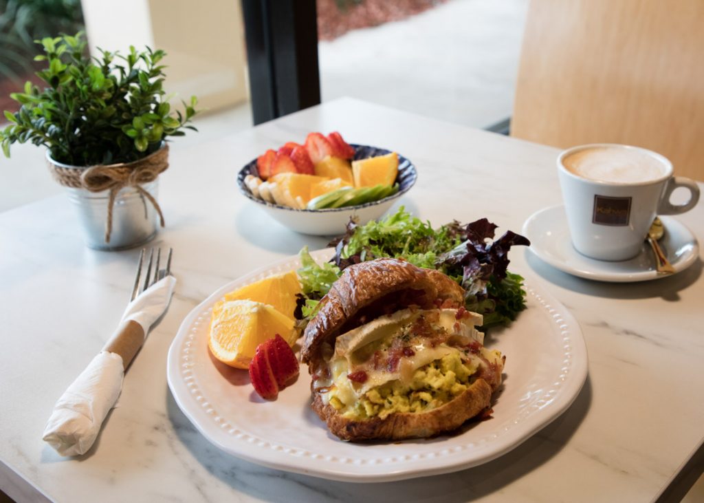 breakfast sandwich at le petit paris in jacksonville